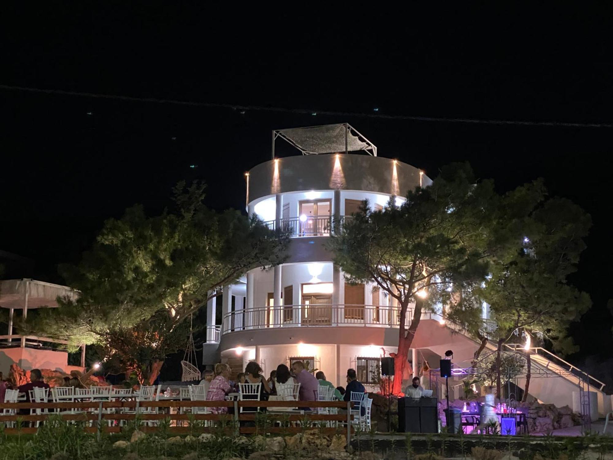 Villa Kallithea *